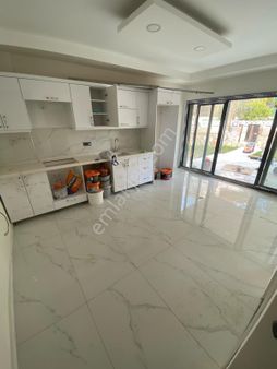 Aydın Didim Fevzipaşa Satılık Denize 600 M. Müstakil Girişli Bahçeli 4+1 Sıfır Villa