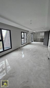 İstiklal Palazzoda 7.kat Sıfır Geniş Manzaralı Dubleks 5+1 200m2