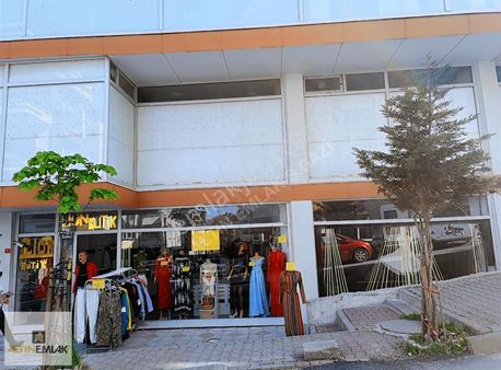 Altın Emlaktan Arnavutköy Satılık 3 Katlı Muhteşem Dükkan