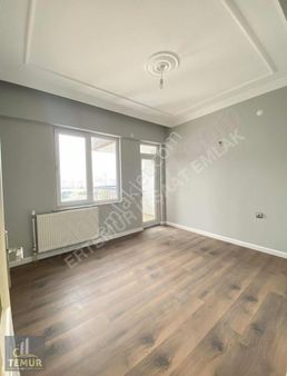 Havuzlu Ebeveyn Banyolu Giyinme Odalı 3+1 150m