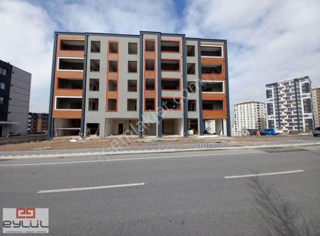 Eylül Gayrimenkul'den - Hulusi Akar Bulvarında 2,5+1 Sizlerle..