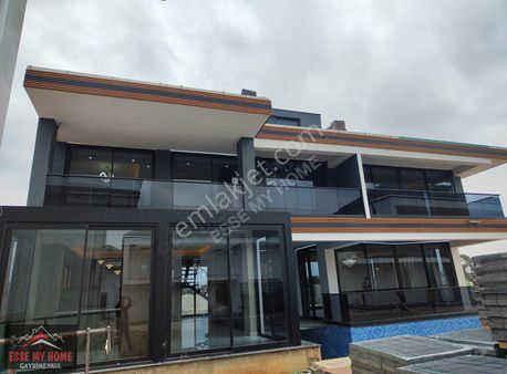Esse My Home Dan Bayram Hacılı Da 7+2 Villa Kendinden Havuzlu