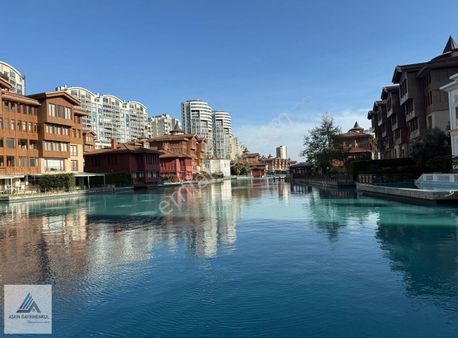 Atakent Bosphorus City Suya Sıfır Satılık 4+1 Havuzlu Yalı Daire