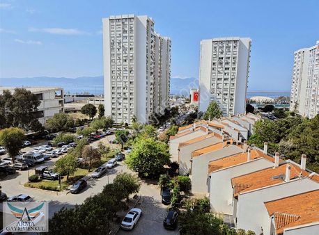 Mavişehir Selçuk Bloklarda Deniz Gören Satılık Köşe 3+1