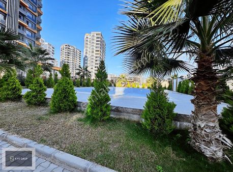 Mezitli Yaşar Doğu Caddesinde Deniz Manzaralı Satılık 3+1 Daire