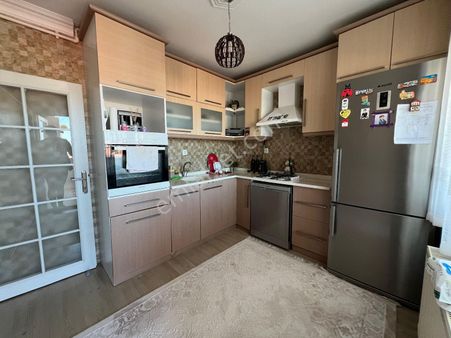 Suzan Emlaktan Eğitim Mah Siteiçi 3+1 Bakımlı Temız Kıracılı Daire