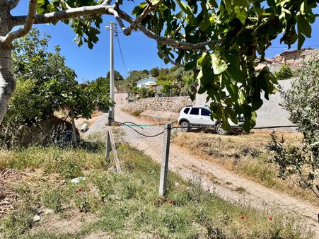 Manisa Kepenekli De 748 M2 Avlulu Ev , Parke Taşlarına Sıfır