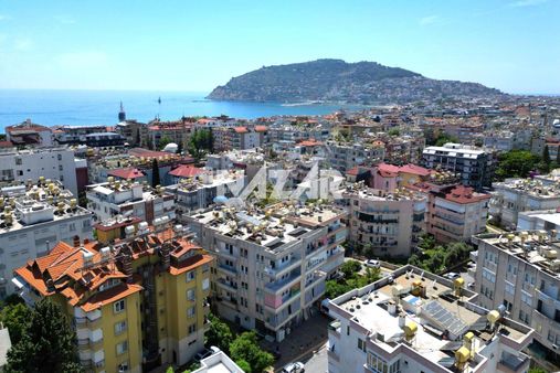 Alanya Merkez Güllerpınarı'nda Satılık 2+1 Daire