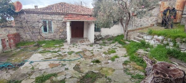 Rw Nefes Gayrimenkul'den Bahadınlı Köyünde Satılık 590 M² Bahçe İçinde Köy Evi