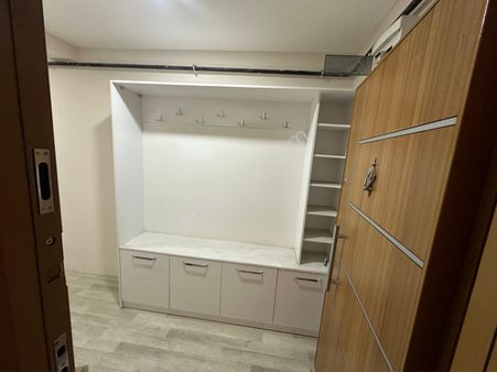 Şahbaz Emlak’tan- Ece Mahallesi’nde Satılık İçi Full Yapılı Daire