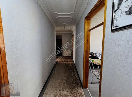 Menemen Yahşelli De Satılık İki Katlı Ev Ve Arsası