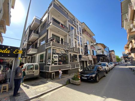 Adapazarı Çark Caddesinde 215 M2 Arsa İçerisinde Dört Katlı Komple Satılık Mülk