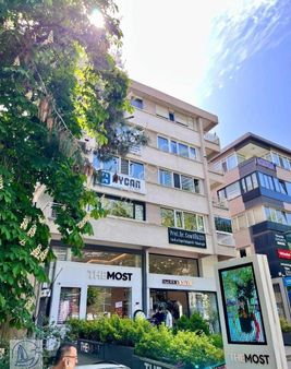 Yelken'den Çiftehavuzlar Bağdat Caddesi Üzerinde İşyerine Uygun