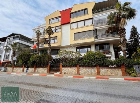 Eski Lara Yolunda Katta 3+1 Deniz Manzaralı Satılık Daire