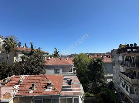 Bebek Mahallesi'nde Boğaz Manzaralı 3+1 Satılık Daire