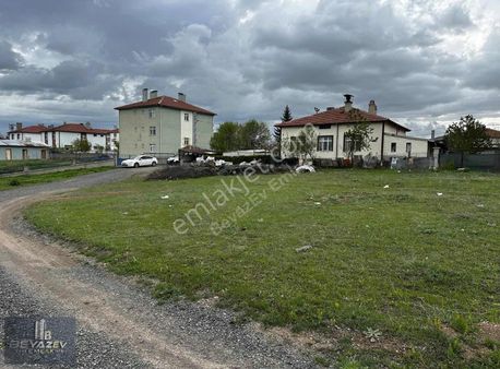 Beyaz Ev Emlak Çankırı Çerkeş De Tek Tapu 585 M2 Arsa