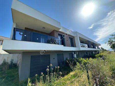 Güzelçamlı’da Sıfır Yapı Geniş Teraslı Deniz Manzaralı Daire