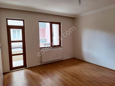 Beyşehir Evsat Mahallesinde Satılık Çarşı Merkez De Ferah Güzel Daire