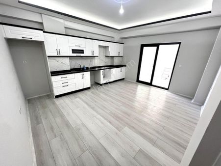 Yiğit'ten Zeyinli'de 2+1 Sıfır Yüksek Giriş Ön Cephe Ferah Daire