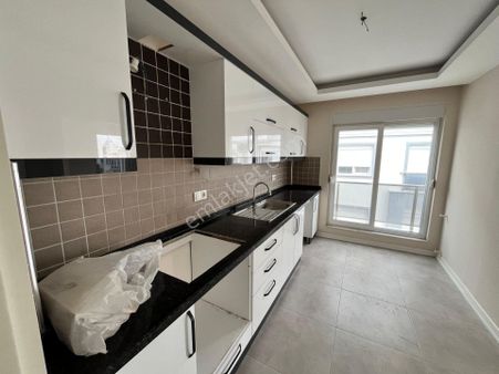 Markantalya Yürüme Mesafesinde, Yeni Binada Katta 2+1