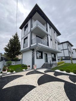 Ata Gayrimenkul'den Merkezde 4+1 Lüks Villa