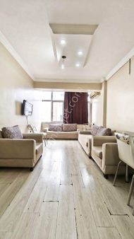 Es Emlaktan Aksaray Lalelide Satılık Dükkan+daire