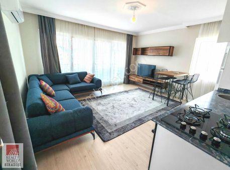 Yuvamkent Sitesinde Sıfır Eşyalı Amerikan Mutfaklı Havuzlu 1+1