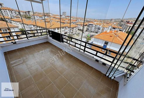 Güler Emlak'dan Site İçi 5.kat Manzaralı ! 3+1 Ön Cephe