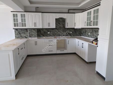 Pazar Pazarına Sıfır Cam Balkonlu Arakat Asansörlü Satılık Daire