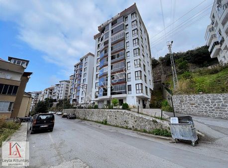 Parlayan Sitesinde Satılık Fırsat 3+1 Daire