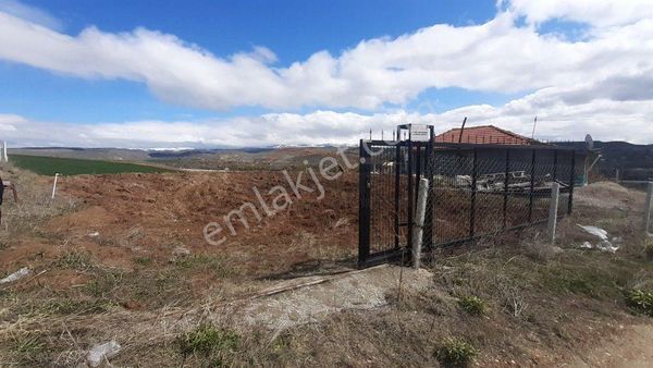 Güvenay - Çorum Yeni Osmancık Yolu Yanı 600 M² Satılık Hobi Bahçesi