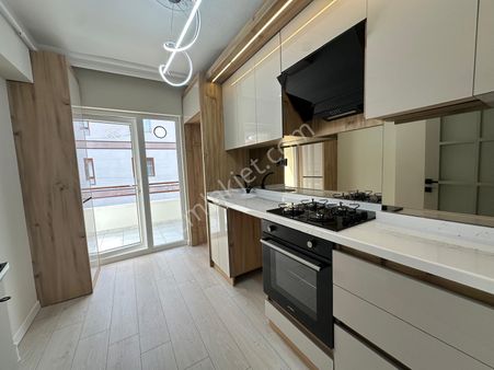 Engin Emlak'tan Satılık Pursaklar Merkez Mah.de Yapılı 3+1 Daire