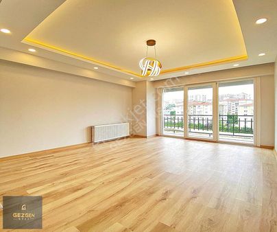 Beylikdüzü Gezgen İnşaattan Havuzlu Site İçinde 1+1 Satılık Daire