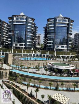 Meva Anadolu'da Havuz Manzaralı 1+1 Satılık Daire