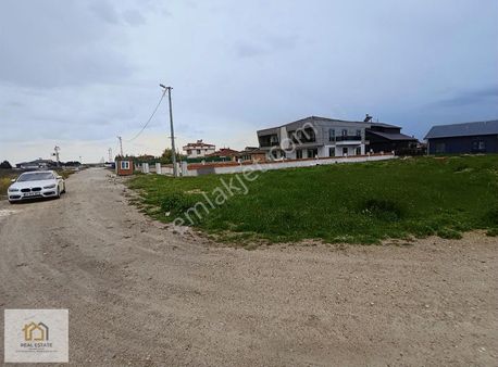 840m2 Villa İmarlı Arsa