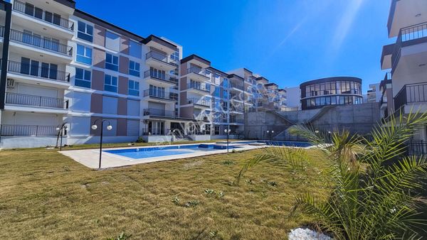 Kuşadası Doğayla İç İçe Satılık 1+1 Daire