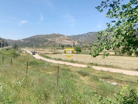 Hb'den Satılık Tarla,bahçearası'nda Yol Cepheli,ulaşımı Kolay
