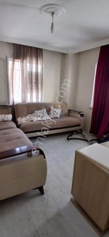 Kıraç Pazartesi Pazarının İçinde Temiz Kullanışlı Daire