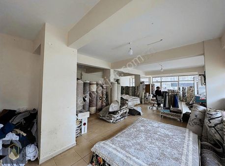 Toprak Gyd'den Merkezde Cadde Cephe 180 M2 İskanlı Dükkan