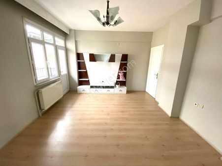 Nest Emlak'ta Kanarya Mh 2+1 85m2 Satılık Az Katlı Kredili Daire