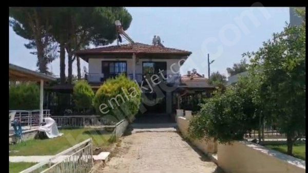 Kuşadası, Karaova Da, Denize 200mtmesafede , Site İçerisinde 2+1 Villa