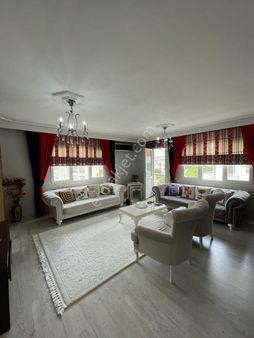 Karabağlar Selvili Mahallesi'nde Acil Satılık Fırsat Daire (3+1)