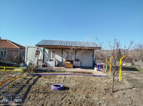 Kahramankazan'da 250 M2 Tek Tapu Arsa + Konteyner Ev