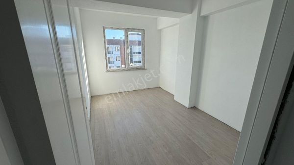 Yeni Devlet Hastanesinin Yanında 1 + 1 Daire