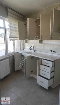 Remax Fuat Demirelli Şehremini De Önü Kapanmıcak Daire