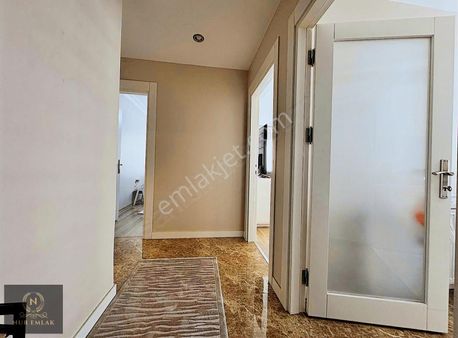 Adnankahveci Mah Kısa Katlı Site'de Cadde Üzeri 2+1 Daire