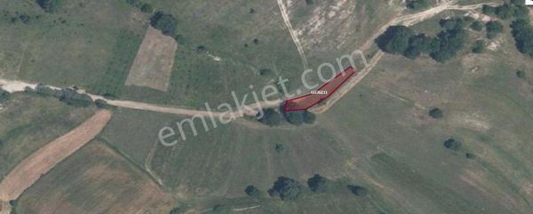 Remax Hür Ülkü Çakar'dan İzmit Bulduk Köyü'nde Satılık Yatırımlık Tarla