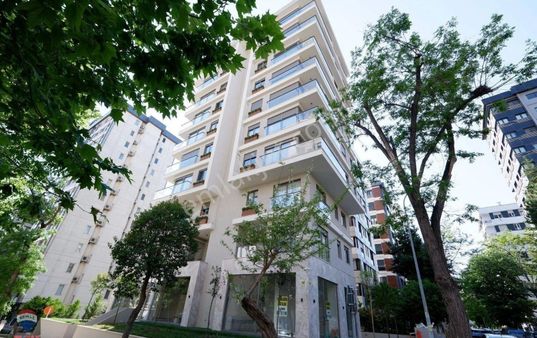 Suadiye Aydın Sokak'ta Satılık 2+1 Daire 105 M2