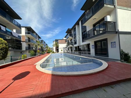 Kuşadası Davutlar Hamam Saunalı Spor Tesisli Harika 2+1 Daireler