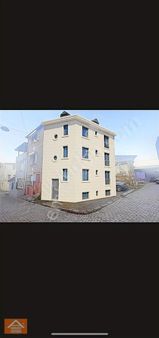 Ayvansaray ( Çukurda ) Ruhsatı Hazır Müstakil Arsa